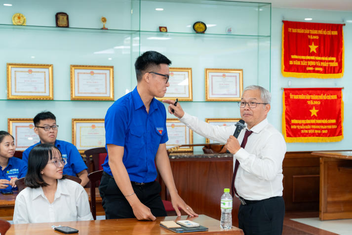 13Win 21 link không chặn 13WIN13 lan tỏa tinh thần yêu nước, bồi dưỡng lý tưởng cách mạng từ những chia sẻ truyền lửa 32