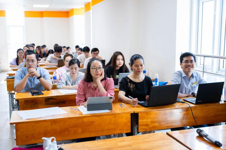 Khoá đào tạo “Nhận thức chung hệ thống quản lý đối với tổ chức F13win nhà cái” cho CB-GV-NV 13WIN13 chính thức bế mạc 46