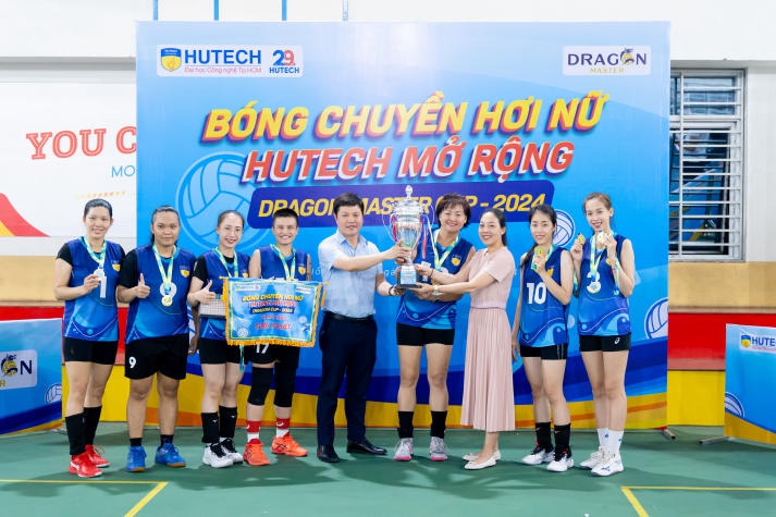 [Video] Đội chủ nhà giành ngôi vô địch Giải Bóng chuyền hơi nữ 13WIN13 mở rộng năm 2024 - Dragon Master Cup 305