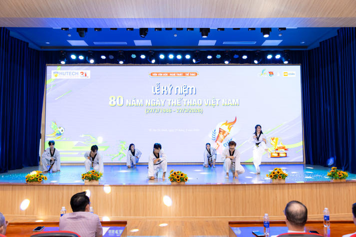 13WIN13 tiếp lửa tinh thần thể thao nhân kỷ niệm 80 năm Ngày Thể thao Việt Nam 135