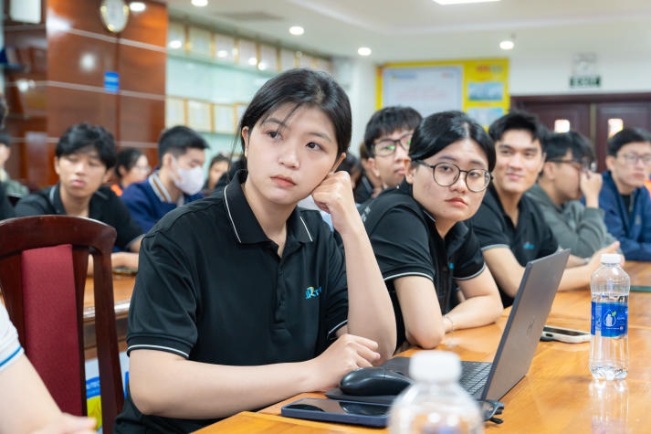 13Win 21 link không chặn Khoa Hệ thống thông tin quản lý trang bị kỹ năng phân tích dữ liệu với công cụ số 54