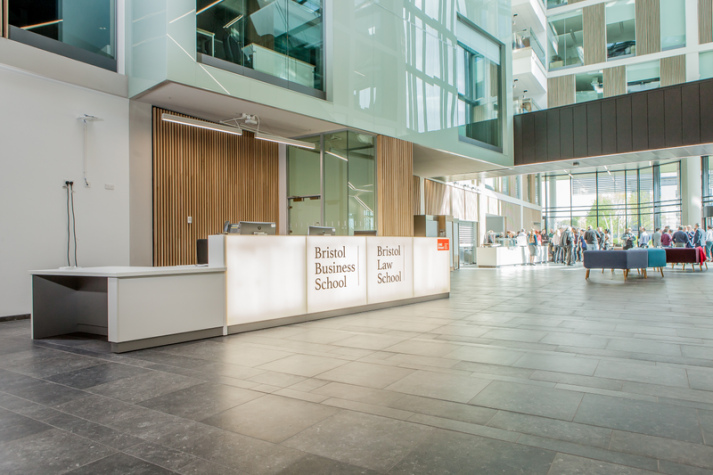 Học chuẩn Anh Quốc tại 13WIN13 cùng chương trình Cử nhân UWE Bristol 26