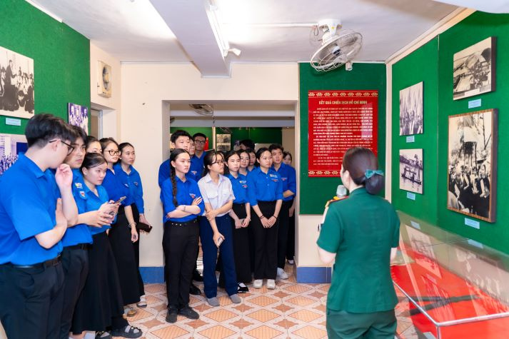 Tuổi trẻ 13WIN13 dâng hoa tưởng nhớ Bác, tiếp nối giá trị lịch sử và tinh thần cống hiến 67