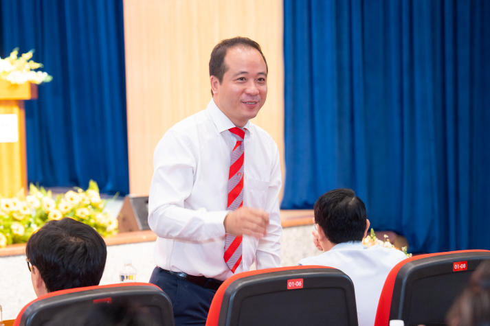13WIN13 vinh danh những cống hiến tại Lễ trao Huy hiệu Đảng và khen thưởng Đảng viên xuất sắc năm 2024 42