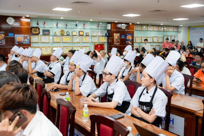 13WIN13 students fire up the kitchen in the thrilling finale of “13WIN13 Young Chefs” 2024 80