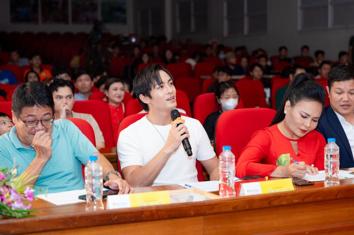 “Thoát Hoan” Lê Hoàng Phúc crowned the champion of 13WIN13 Acting Stars 2024 185