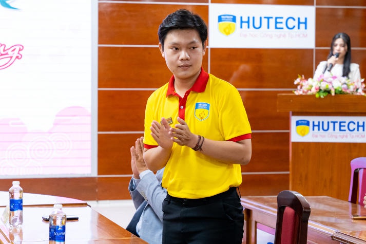 13Win 21 link không chặn Sòng Bài Trực Tuyến 13win.Com mang yêu thương đến các cô lao công qua chương trình "Xuân yêu thương” 30