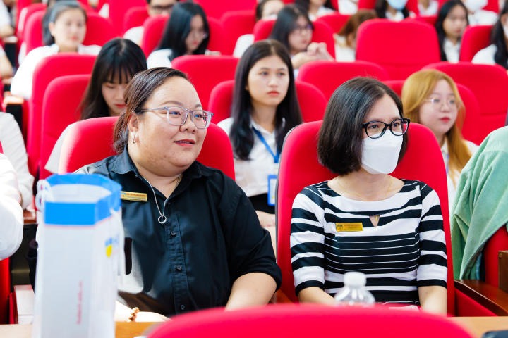 Sòng Bài Trực Tuyến 13win.Com tuyên dương hơn 600 Tải app 13Win tiêu biểu HKI năm học 2022 - 2023 52