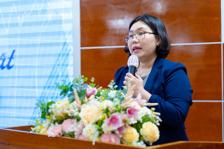 13Win 21 link không chặn khóa 2023 Khoa Tài chính - Thương mại tìm hiểu về nghiên cứu khoa học 87