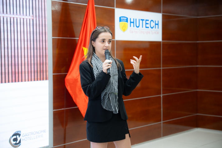 13Win 21 link không chặn Đại học CY Cergy Paris (Pháp) sôi nổi trải nghiệm văn hóa tại 13WIN13 63