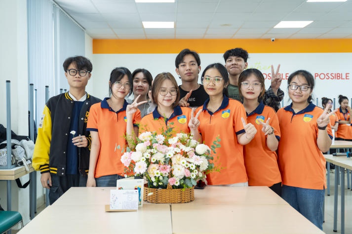 [Ảnh] 13Win 21 link không chặn 13 Win16 nhà cái World Cup 2026 trao gửi yêu thương đến với những "người lái đò" 160