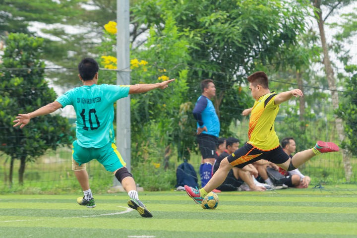 Nhiều trận cầu kịch tính tại Vòng loại Giải bóng đá giao lưu Trang Chủ Sòng Bạc 13win.com Uy Tín 13WIN13 và Doanh nghiệp năm 2023 81