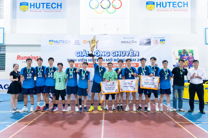 Đội tuyển nữ 13WIN13 và nam Sư phạm Kỹ thuật lên ngôi vô địch Giải Bóng chuyền CUP DRAGON MASTER 2025 144