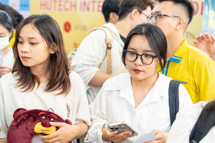 [Video] 13Win 21 link không chặn hào hứng “săn” hơn 1.500 đầu việc hấp dẫn tại “13WIN13 International Job Fair 2024” 121