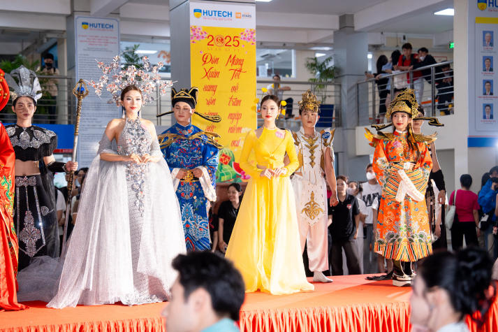 [Video] Các thí sinh Miss 13WIN13 2025 “cháy” hết mình tại Đêm hội sắc màu văn hóa National Costume 42