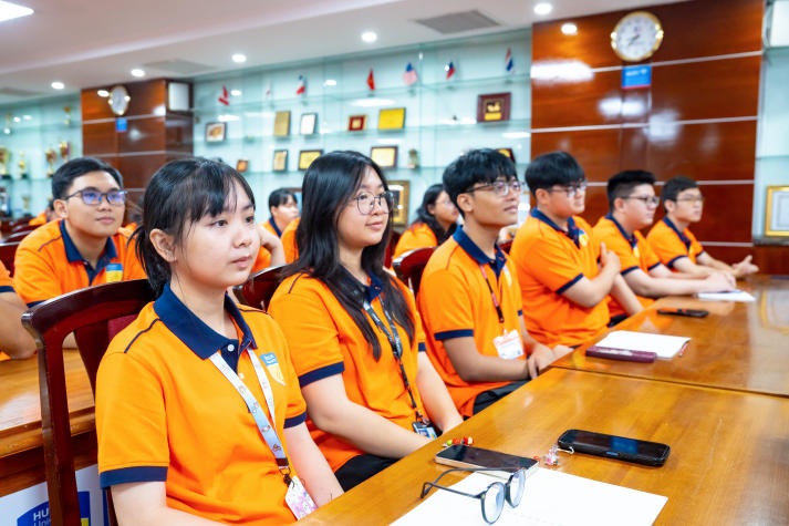 Tiếng Anh - “chìa khóa” mở rộng cơ hội 13win 20 giaitri tructuyen cho Tải app 13Win 13WIN13 54