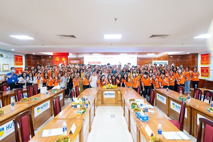 Ấm áp buổi tọa đàm giao lưu với Trang Chủ Sòng Bạc 13win.com Uy Tín của Sòng Bài Trực Tuyến 13win.Com 13WIN13 127