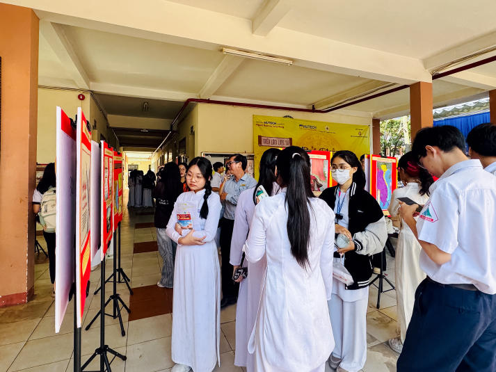 Hành trình “Sử Việt - Nét hùng ca vàng son”: 13Win 21 link không chặn Quan hệ công chúng lan tỏa giá trị lịch sử đến gần thế hệ trẻ 44