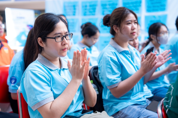 Sắc màu Khoa học 13Wim app nổ hũ mượt mà bùng nổ tại 13WIN13’s Health Festival 2025 23