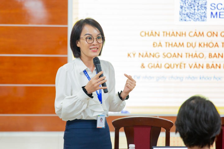 Cán bộ - Giảng viên - Nhân viên 13WIN13 nâng cao kỹ năng soạn thảo văn bản hành chính cùng chuyên gia 87