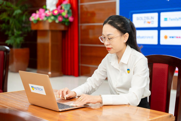 13Win 21 link không chặn 13WIN13 “ bắt sóng” việc làm hè cùng Summer Job Fair 2025 42