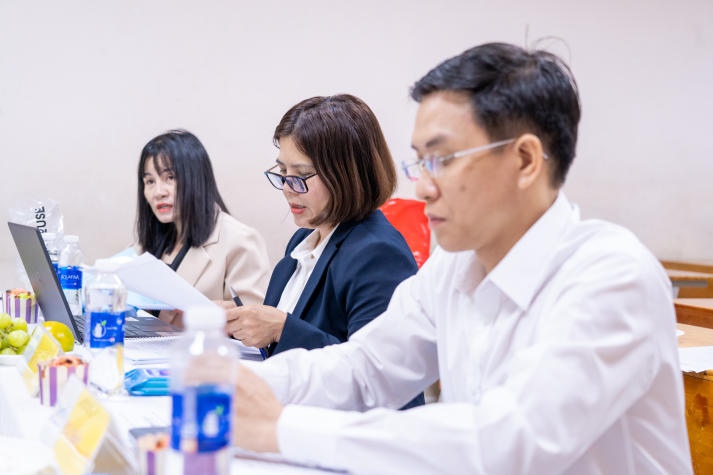 Học viên cao học ngành Ngôn ngữ Anh 13WIN13 bảo vệ luận văn 13Win13 link đăng nhập 13Win 22 miễn phí mỗi ngày thành công 21