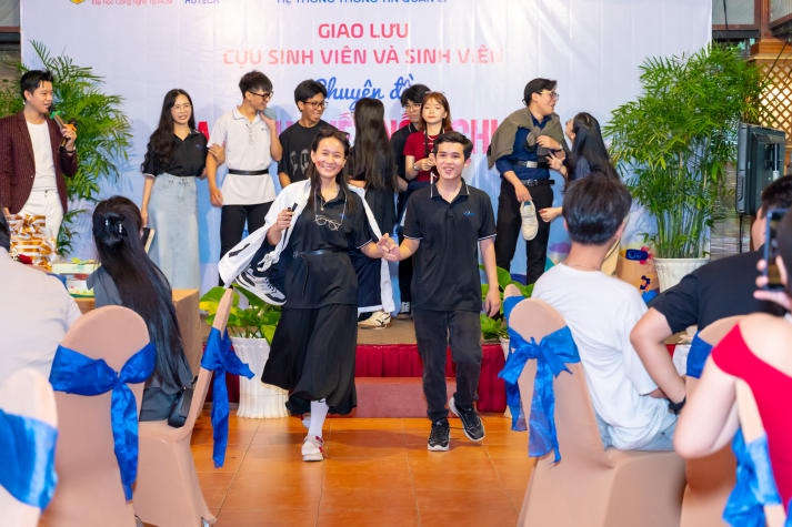 Giao lưu cùng cựu Tải app 13Win, Khoa Hệ thống thông tin quản lý kết nối cảm xúc đa thế hệ 29