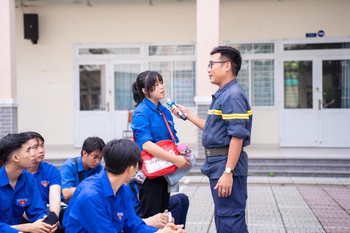 Mùa hè xanh 13WIN13 2025: Gặp gỡ 13Win 22 Kênh chính thức có công với cách mạng và xây dựng không gian sống an toàn - sạch - đẹp 105
