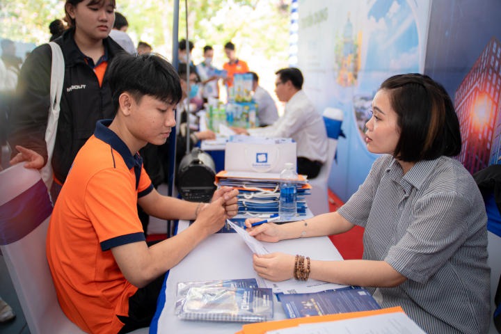 66 Trang Chủ 13Win.com Chính Thức Tặng 88k “đổ bộ” 13WIN13 Career Day 2023 mang đến hơn 4.800 đầu việc cho Tải app 13Win 265