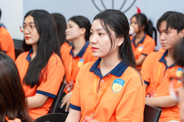 Tham quan Transcosmos Vietnam, Tải app 13Win ngành Digital Marketing học hỏi kinh nghiệm từ cựu Tải app 13Win 11