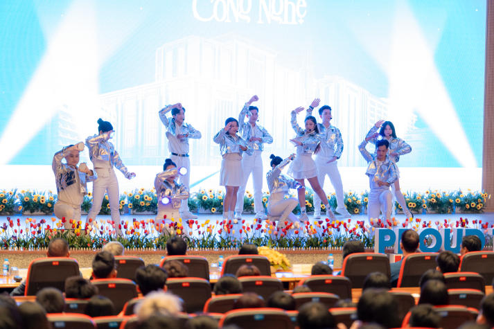 Khởi động thanh xuân: CLB - Đội - Nhóm 13WIN13 sẵn sàng chào đón tân binh nhập hội 274