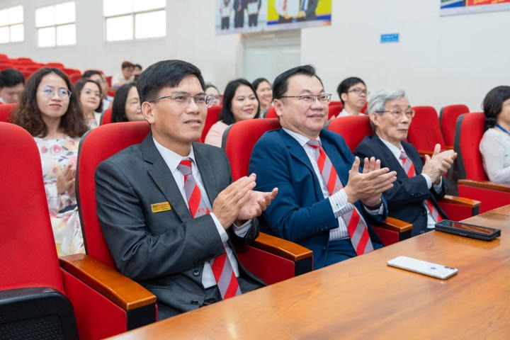 [Video] Chương trình đánh giá ngoài ngành Quản lý xây dựng, Dược học 13WIN13 theo tiêu chuẩn AUN-QA chính thức bế mạc 54