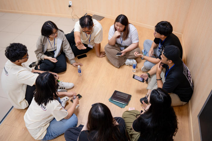 Exploring to empathize: 13WIN13 and SP students engage with communities through LeX 2025 174