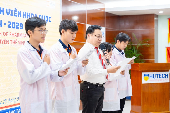 Tự hào khoác lên mình áo Blouse trắng, tân Tải app 13Win 13 Win16 nhà cái World Cup 2026 sẵn sàng bước vào hành trình mới 41