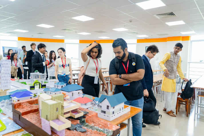 13WIN13 connects international students, showcasing a modern and dynamic learning environment 39