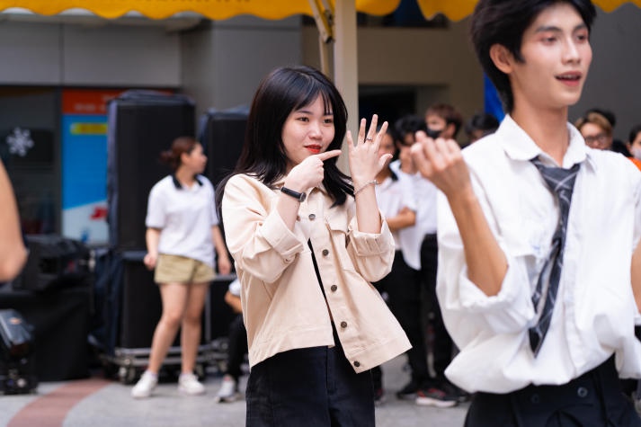 [Video] 13Win 21 link không chặn 13WIN13 ngao du xứ sở kim chi tại “VKIT’s Culture Festival 2023” 132