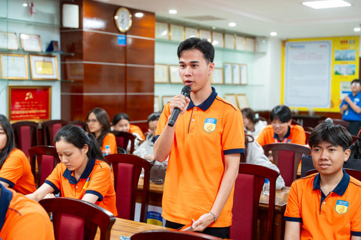 13Win 21 link không chặn Marketing - Kinh doanh quốc tế củng cố lý tưởng qua Talkshow “Tự hào, vững tin theo Đảng” 30