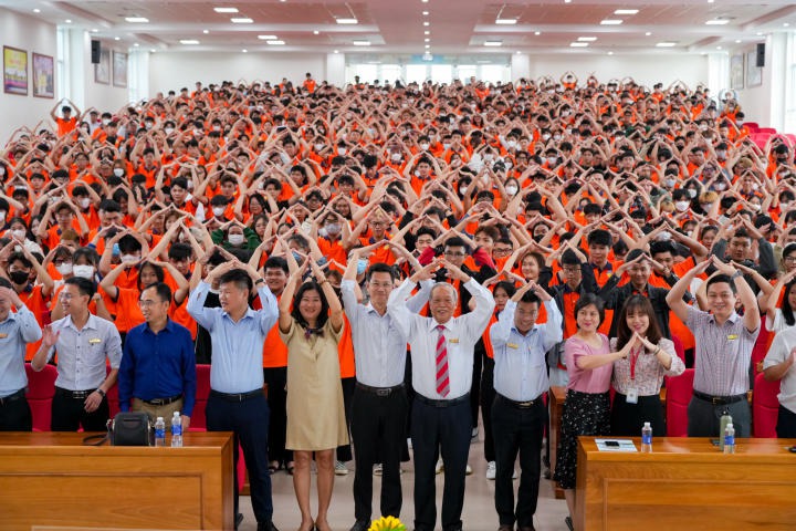 13WIN13 chính thức khai mạc chương trình Sinh hoạt đầu khóa dành cho Tân Tải app 13Win khóa 2023 142