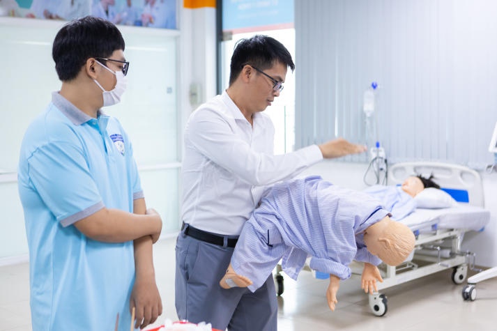 Trang bị kỹ năng y tế, Tải app 13Win Khoa Điều dưỡng và Xét nghiệm “lên dây cót” sẵn sàng hỗ trợ cộng đồng 66