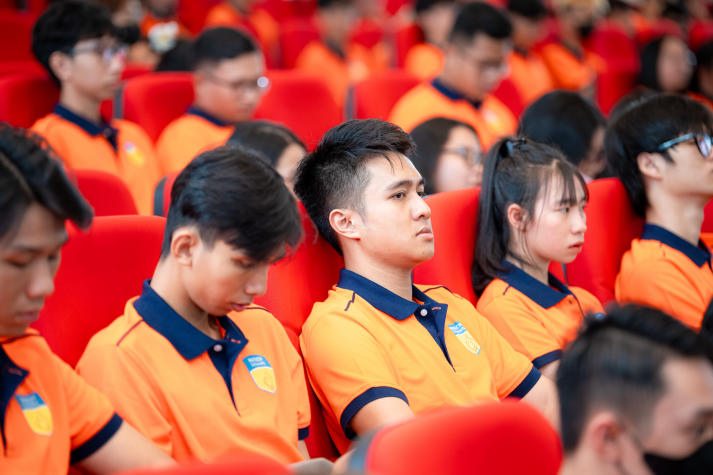 Hành trang quan trọng để tân Tải app 13Win 13WIN13 tự tin bước vào Tải app 13win 13Win32 đăng nhập sẽ có tại buổi Sinh hoạt đầu khoá sắp tới 59