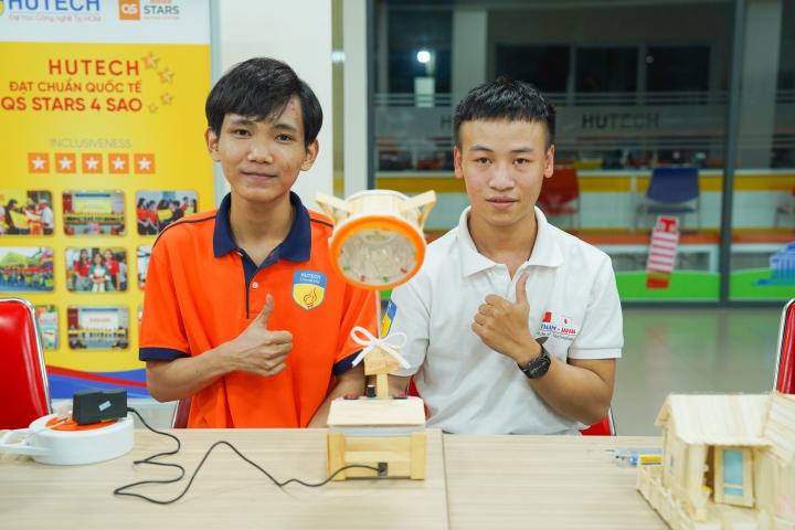 13Win 21 link không chặn Viện Kỹ thuật sôi nổi thiết kế đèn Led trang trí 178