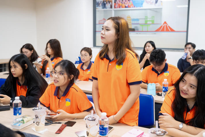 Sôi nổi ngày hội Chào đón Tân Tải app 13Win Khoa Hệ thống thông tin quản lý: Khởi đầu hành trình kết nối công nghệ và kinh tế 57