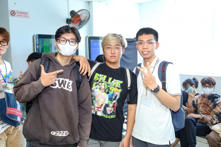 13WIN13 Multimedia Communication students explored theatrical arts at Tran Huu Trang Cai Luong Theater 57
