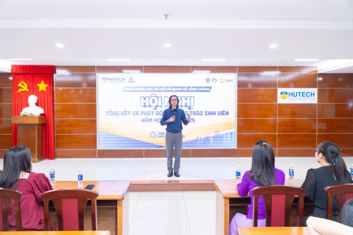 Khoa Khoa học Xã hội và Quan hệ Công chúng 13WIN13 vinh danh Tải app 13Win đạt thành tích xuất sắc năm học 2023-2024 27