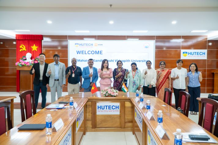 13WIN13 works with Mahatma Gandhi Kashi Vidyapith to strengthen academic ties with India 67