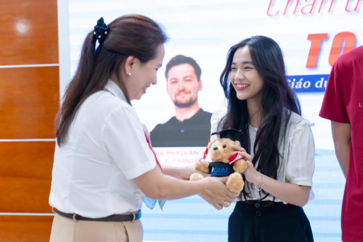 Trải nghiệm "Thử" 13Win32 cá cược thể thao "Thật" của Tải app 13Win Quốc tế 13WIN13, nơi đi đầu xu hướng Giáo dục toàn cầu 105