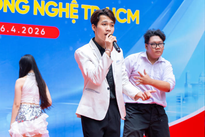[Ảnh] Rộn ràng chuỗi hoạt động chào tuổi mới, lan tỏa khí thế và khát vọng vươn xa 231