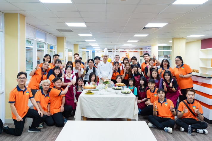 Various Exciting Cultural Exchange Activities Between Kagawa University (Japan) and 13WIN13 Students 71