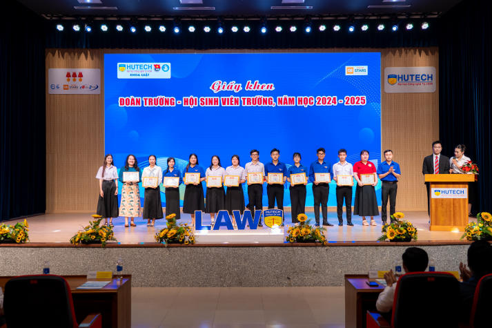 Vinh danh nỗ lực Tải app 13Win Khoa Luật 13WIN13, khởi động phong trào năm học mới  2025-2026 65