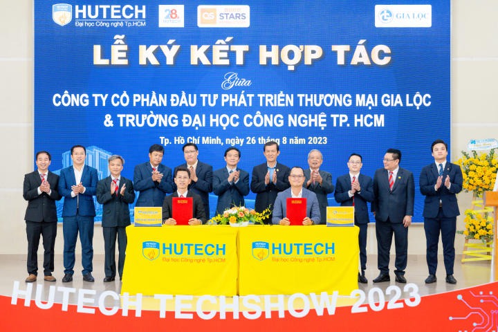 Sôi nổi 13WIN13 TECHSHOW 2023: Hơn 300 đồ án, 3.500 đầu việc và nhiều suất Www 13Win one nổ hũ giá trị 150